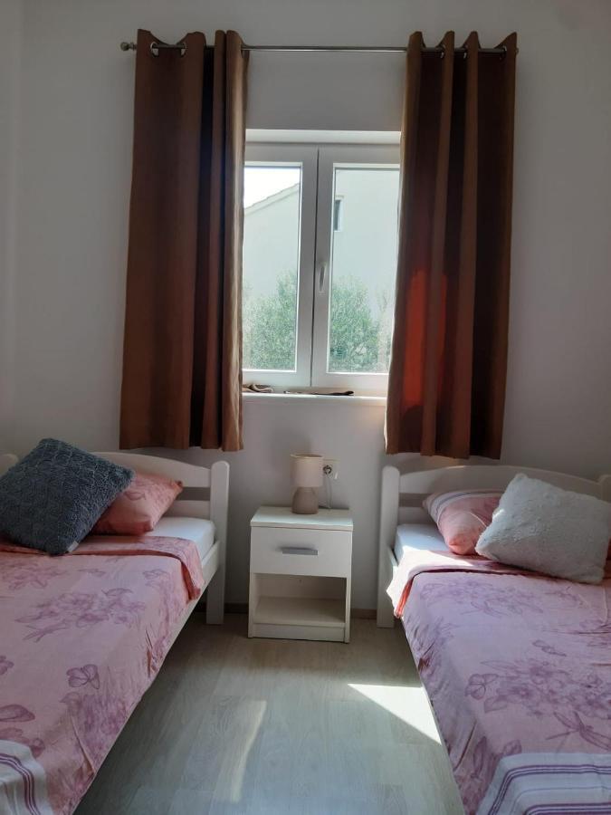 Apartman Tanja Apartment Bilice Bagian luar foto